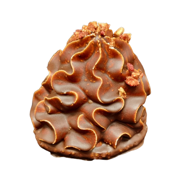 Flødebolle med frysetørret jordbær på toppen (med jordbærskum)